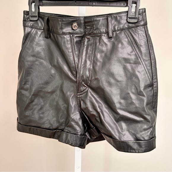 BA&SH 
Ulric Leather Short size 0 - Picture 5 of 5